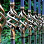 Kunstschmiede verschönern nicht nur Zäune und Tore, sondern machen aus Metall Kunst